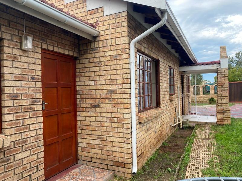 3 Bedroom Property for Sale in Komani Park Eastern Cape